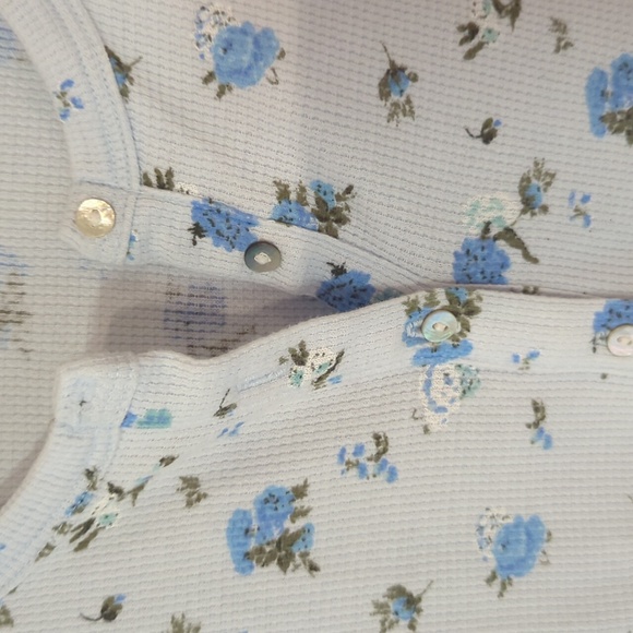 Lucky Brand Blue Floral Women's Waffle Henley - Picture 5 of 5